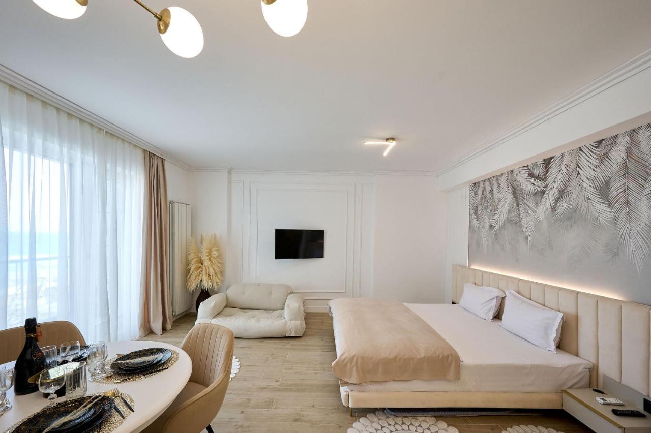 Seaview Luxury Studio In Infinity Beach Resort 마마이아 외부 사진