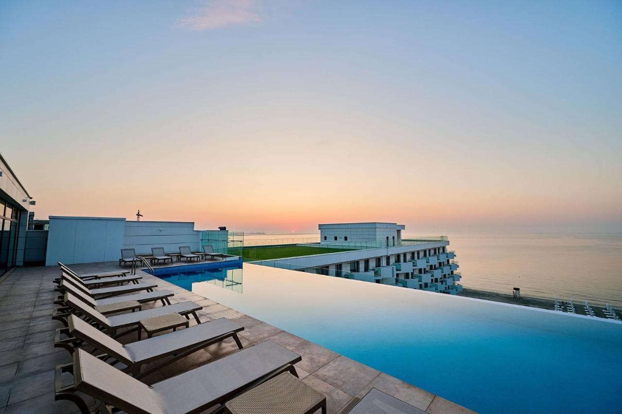 Seaview Luxury Studio In Infinity Beach Resort 마마이아 외부 사진